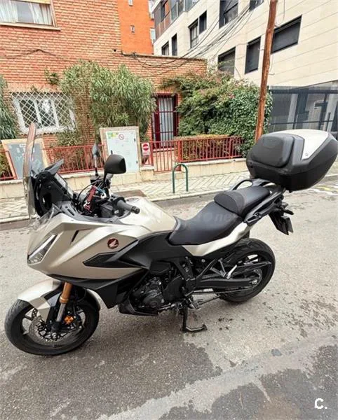 Honda NT1100 – Vista 3
