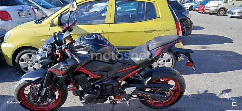 Kawasaki Z 900 – Vista 3