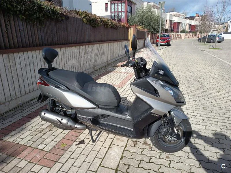 Kymco Super Dink 125i – Vista 3