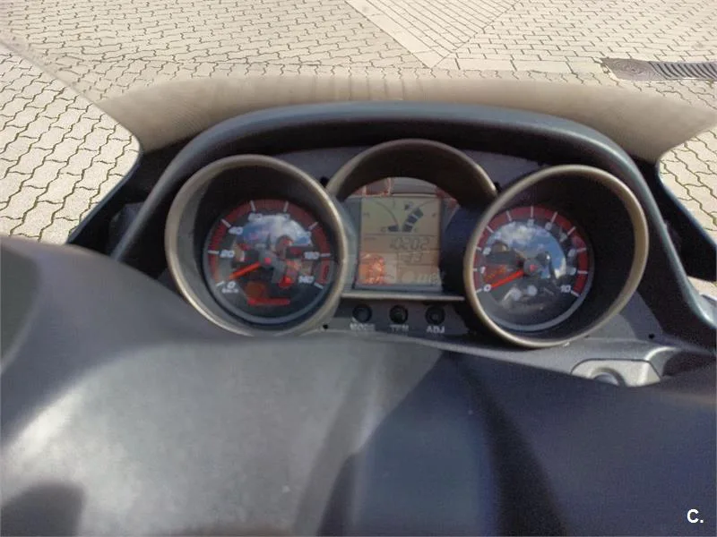 Kymco Super Dink 125i – Vista 6