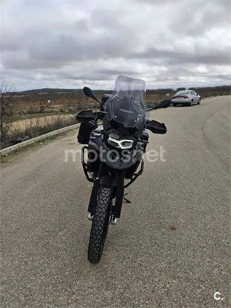 BMW F 850 – Vista 4
