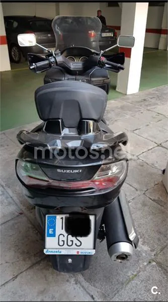 Suzuki Burgman 400 – Vista 2