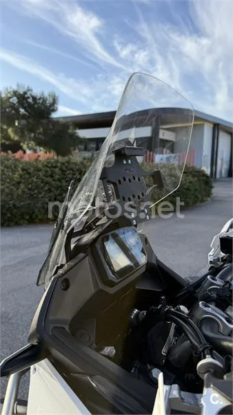 Honda XL 750 Transalp – Vista 5