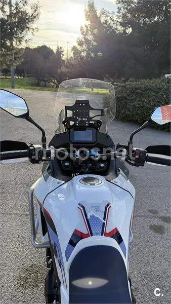Honda XL 750 Transalp – Vista 8
