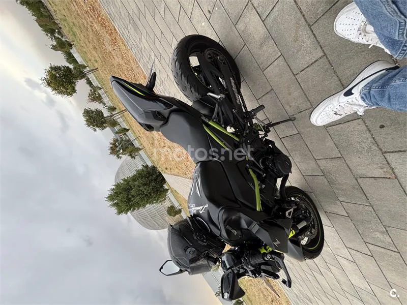 Kawasaki Z 900 – Vista 3