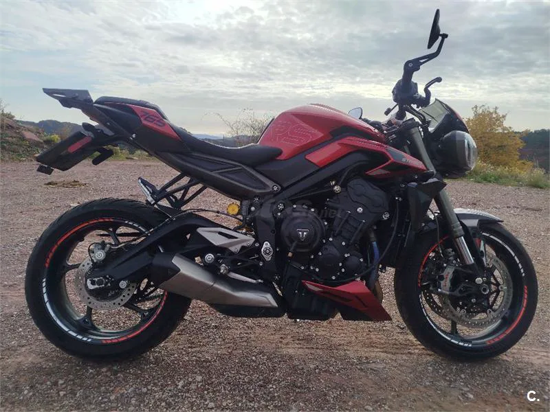 Triumph Street Triple 765 – Vista 2