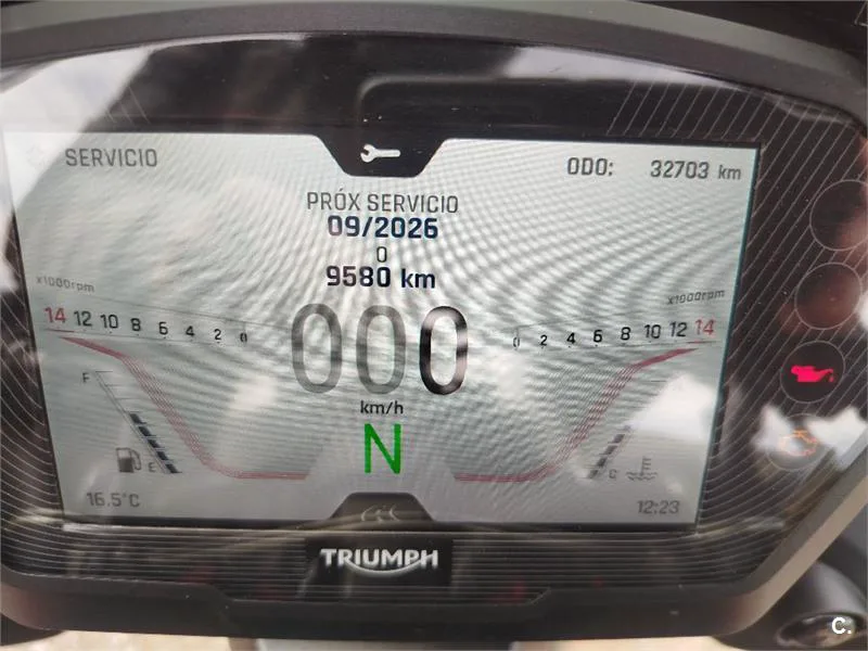 Triumph Street Triple 765 – Vista 8