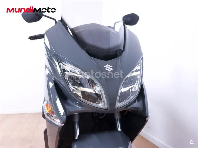 Suzuki Burgman 400 – Vista 5
