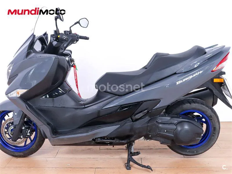 Suzuki Burgman 400 – Vista 6