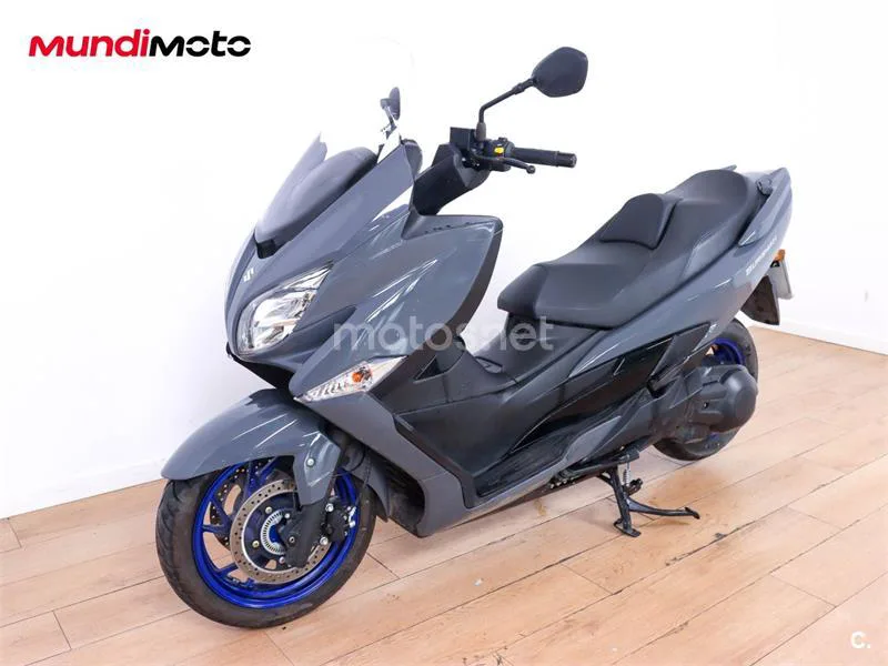 Suzuki Burgman 400 – Vista 7