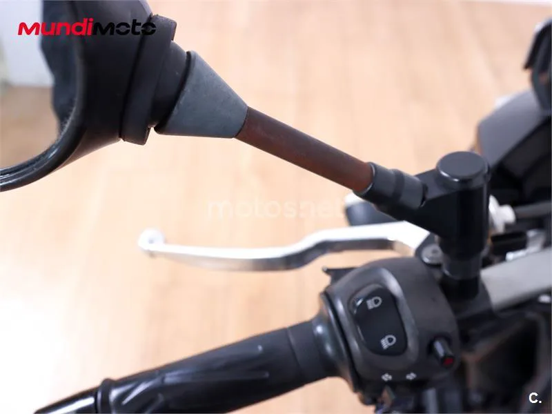 Yamaha FZ8 – Vista 14
