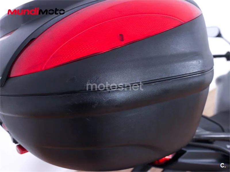 Yamaha FZ8 – Vista 16