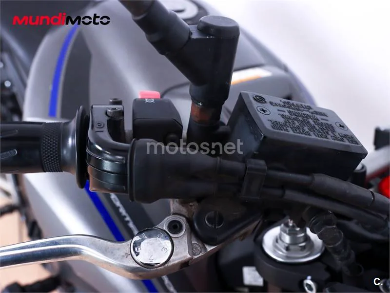 Yamaha FZ8 – Vista 18