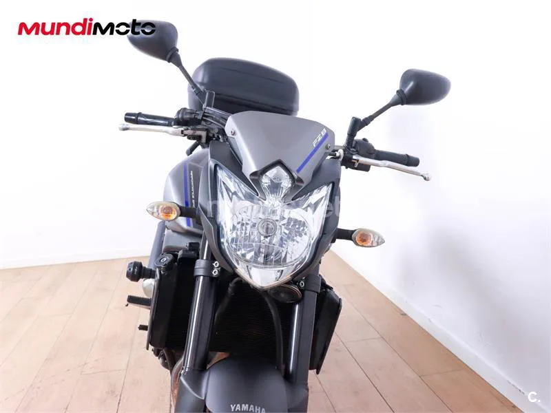 Yamaha FZ8 – Vista 24