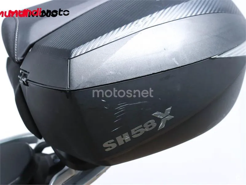 Honda CRF 1000L Africa Twin – Vista 37