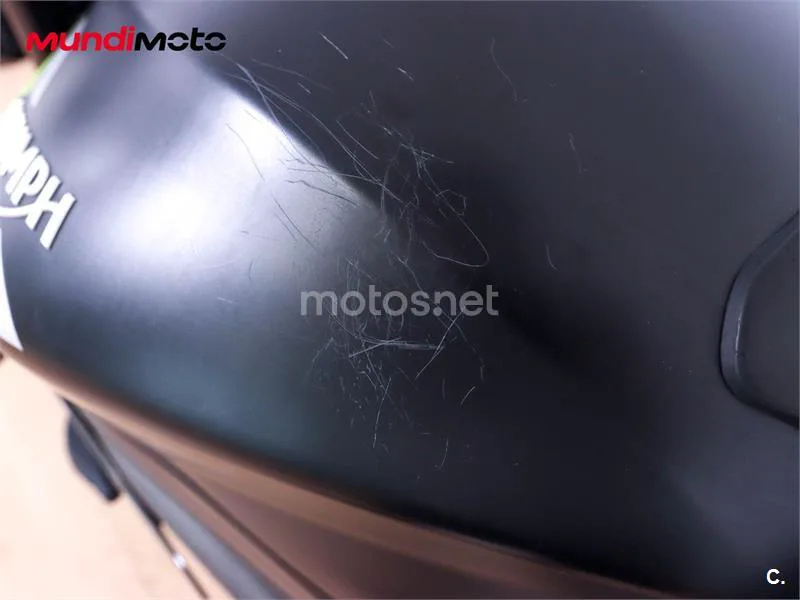 Triumph Speed Triple – Vista 13