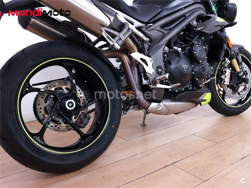 Triumph Speed Triple – Vista 4