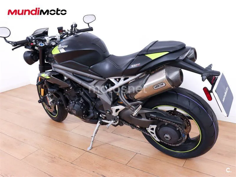 Triumph Speed Triple – Vista 8