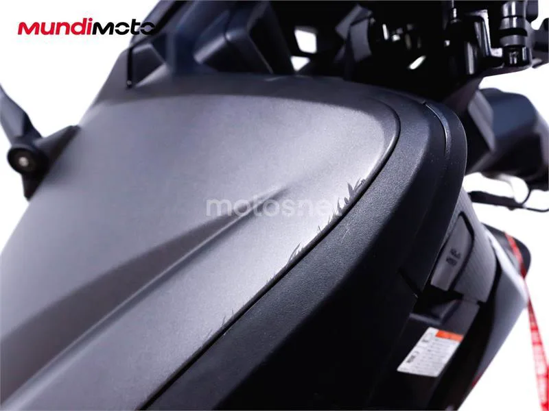 Yamaha TMAX 530 – Vista 17