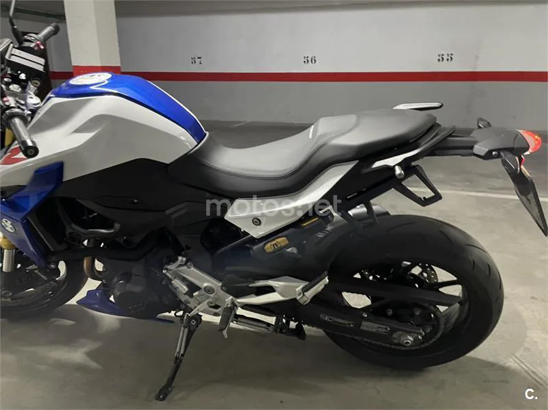 BMW F 900 R – Vista 2