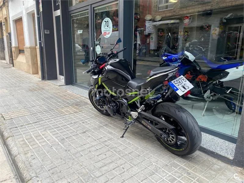 Kawasaki Z900 – Vista 7