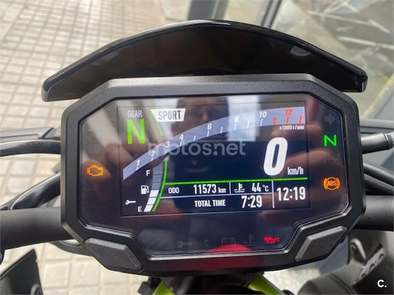 Kawasaki Z900 – Vista 10