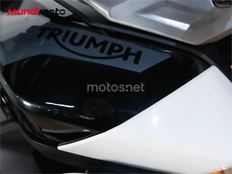 Triumph Tiger 900 – Vista 14