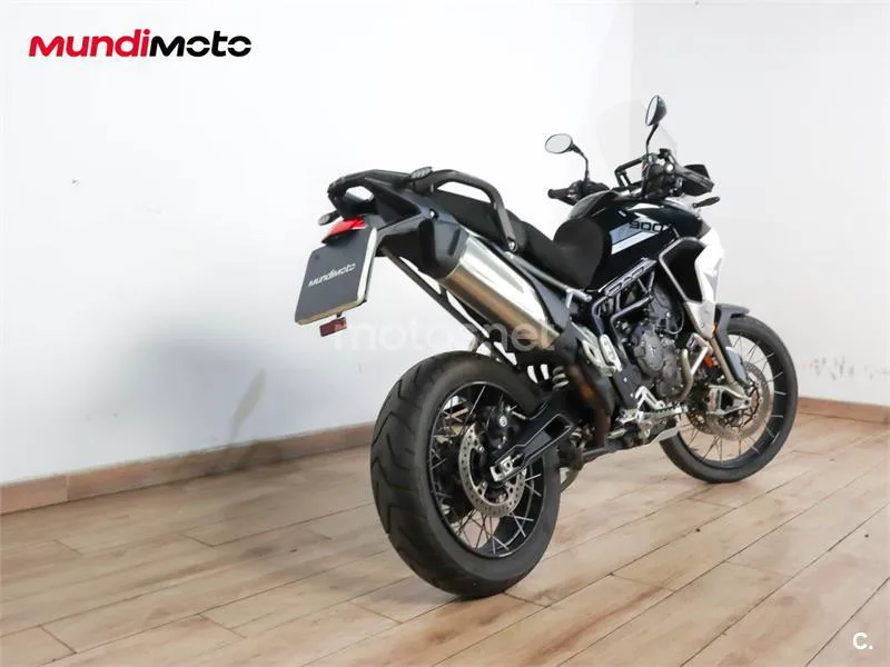 Triumph Tiger 900 – Vista 3