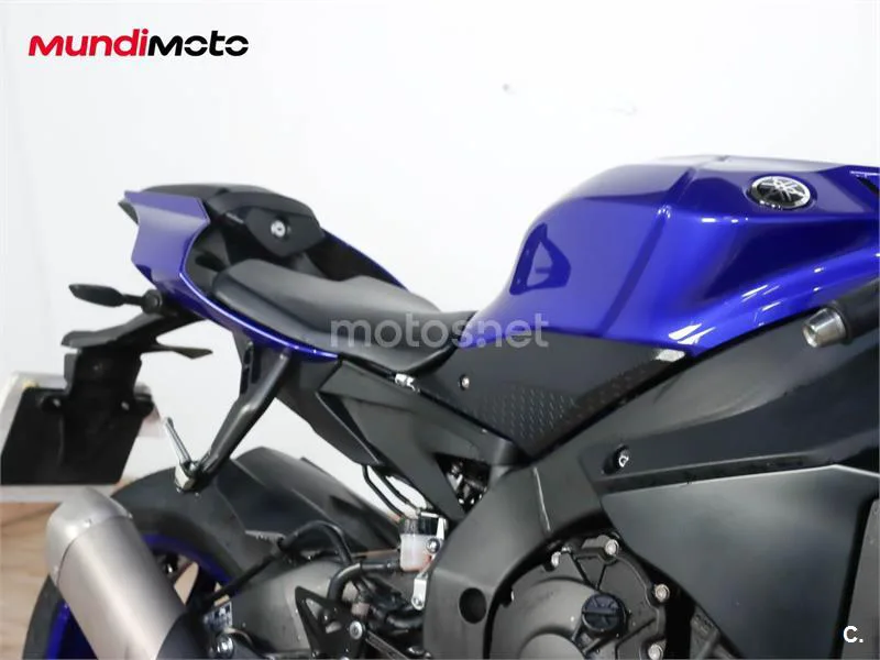 Yamaha R1 – Vista 24