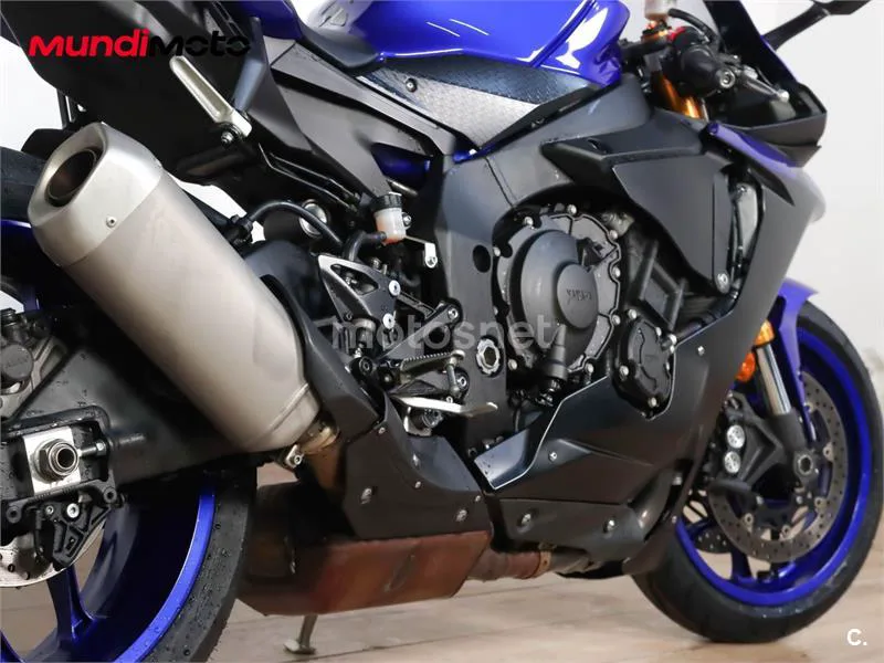 Yamaha R1 – Vista 4