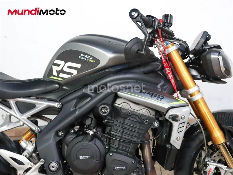 Triumph Speed Triple – Vista 25
