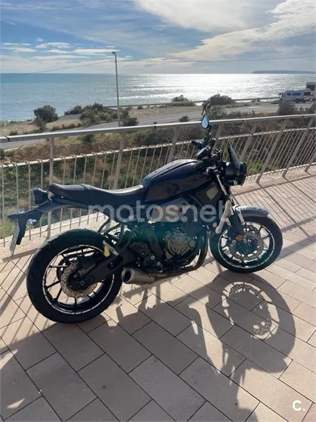 Yamaha XSR700 – Vista 3