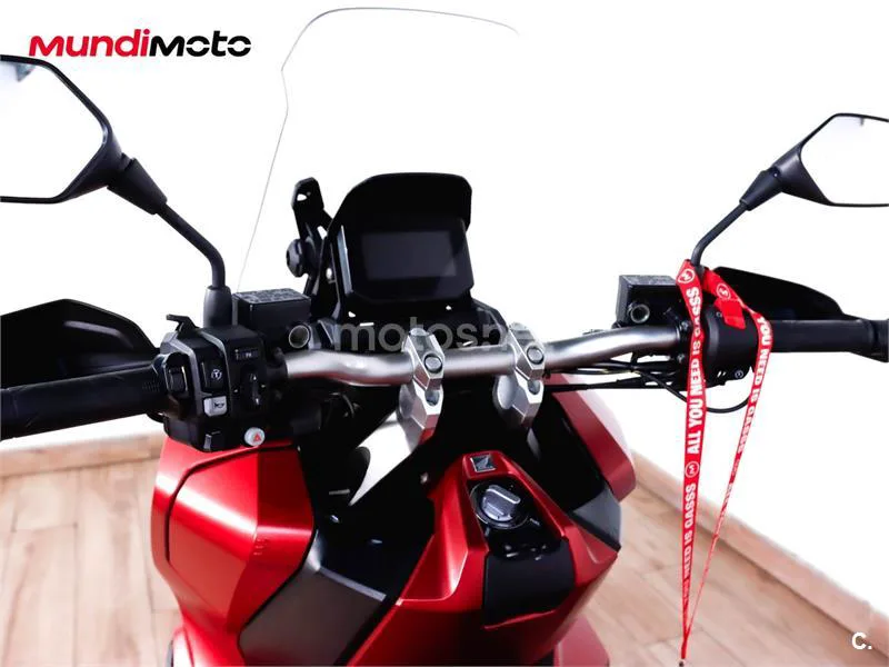 Honda ADV 350 – Vista 11