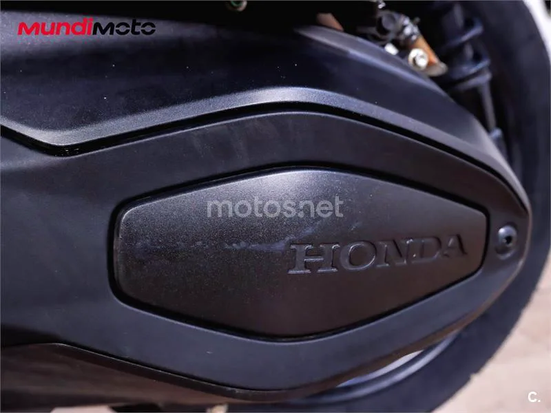 Honda ADV 350 – Vista 14