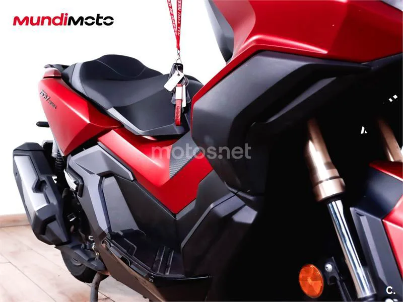 Honda ADV 350 – Vista 16