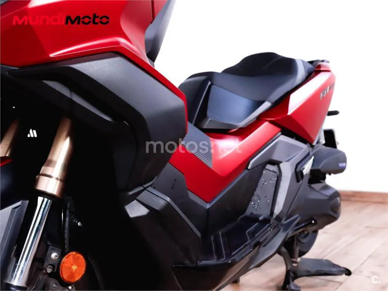 Honda ADV 350 – Vista 10