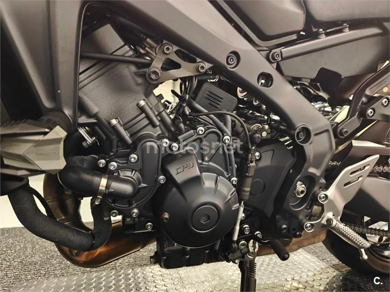 Yamaha MT-09 – Vista 11
