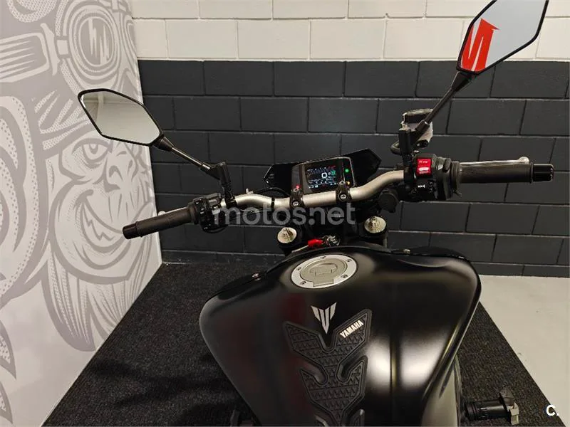 Yamaha MT-09 – Vista 7