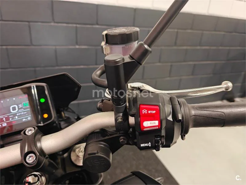 Yamaha MT-09 – Vista 10