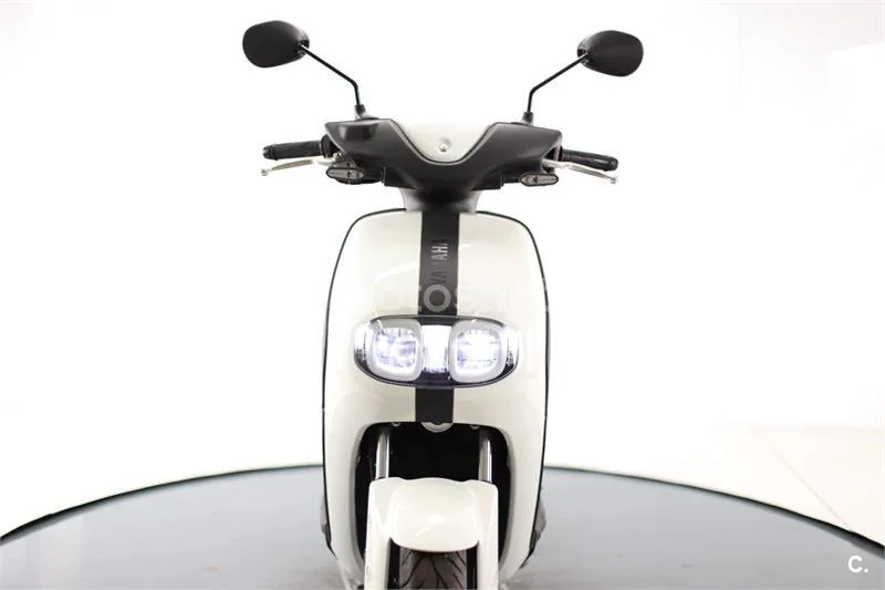 Yamaha NMAX – Vista 5
