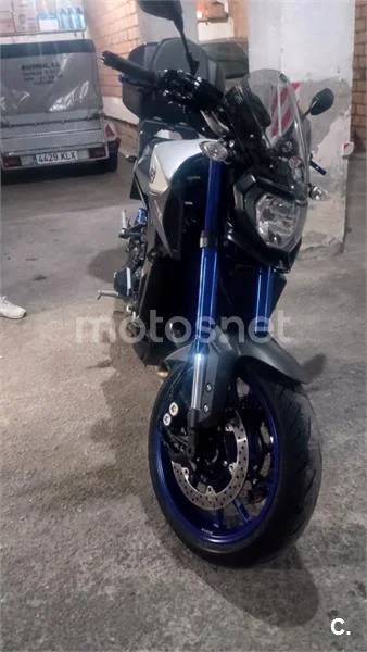 Yamaha MT-09 – Vista 11