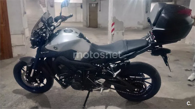 Yamaha MT-09 – Vista 7