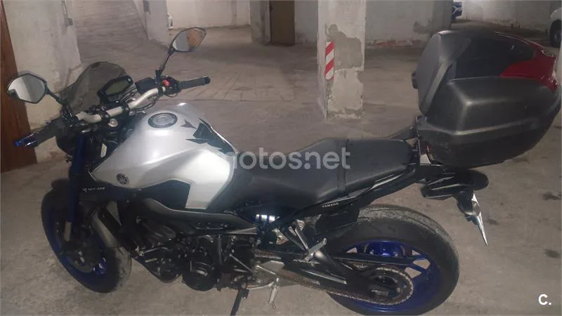 Yamaha MT-09 – Vista 9