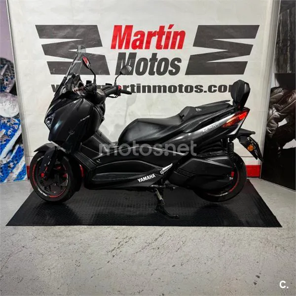 Yamaha XMAX 300 – Vista 8