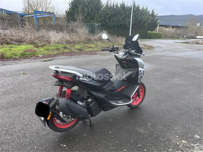 Aprilia SR GT 125 – Vista 2