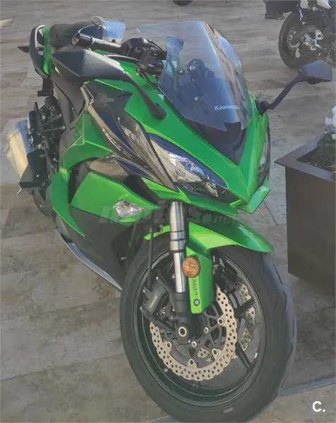 Kawasaki Z 1000 SX – Vista 2