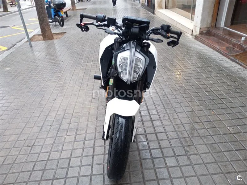 KTM 125 – Vista 3