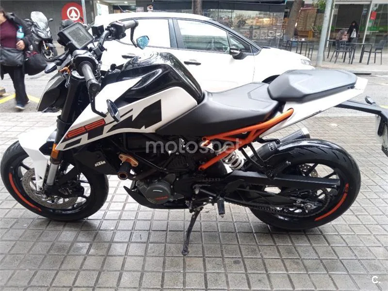KTM 125 – Vista 5