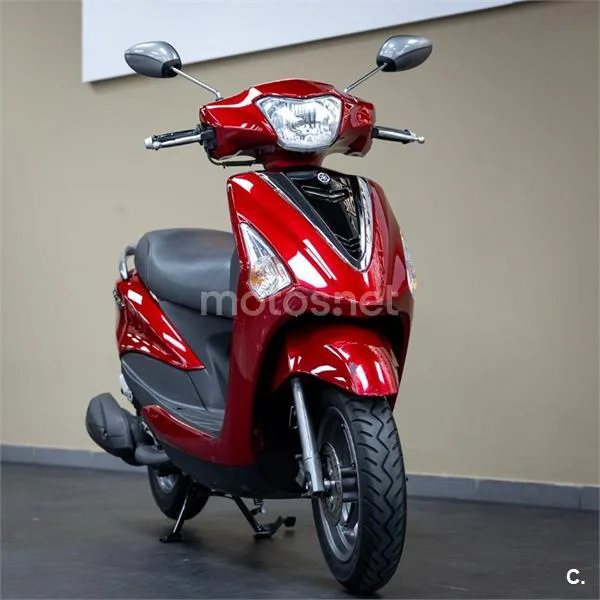 Yamaha D'elight 125 – Vista 3