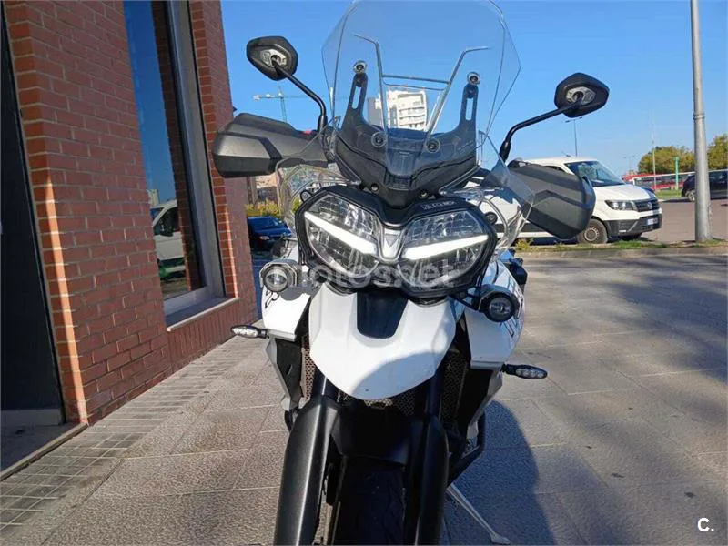 Triumph Tiger 800 XC – Vista 22